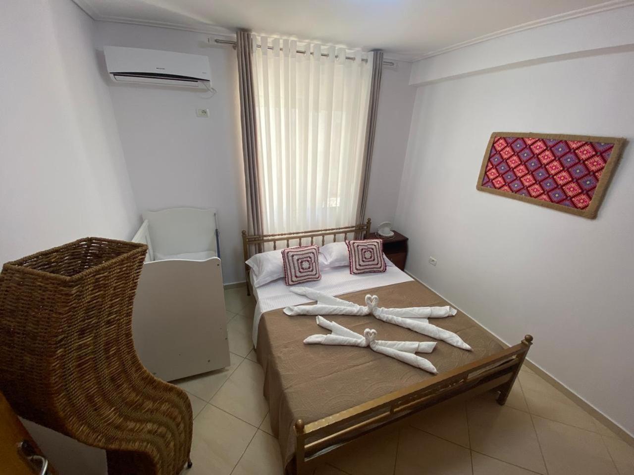 Olive Tree Apartment ซารานเดอ ภายนอก รูปภาพ