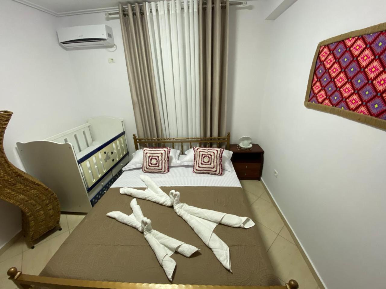 Olive Tree Apartment ซารานเดอ ภายนอก รูปภาพ