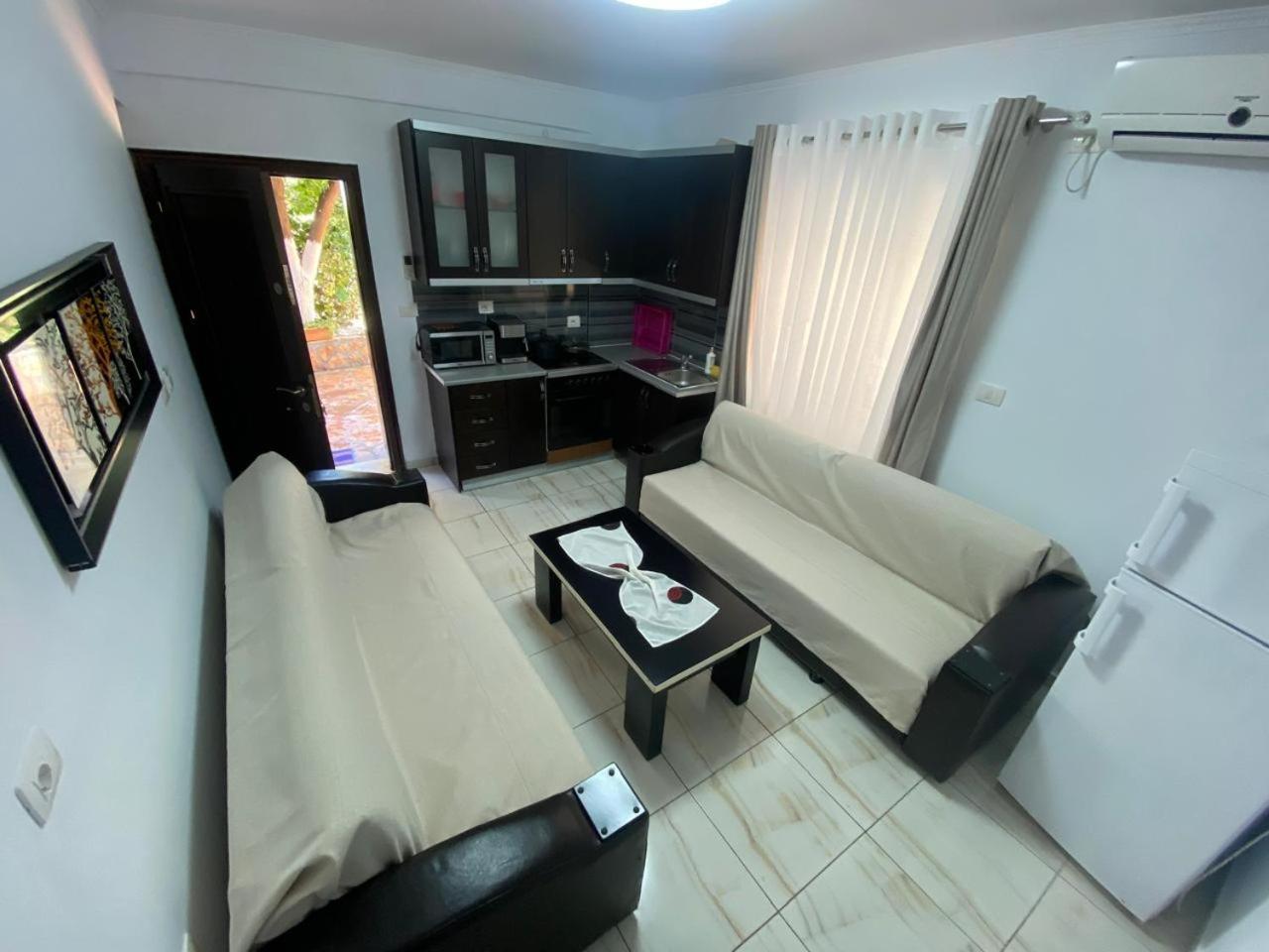 Olive Tree Apartment ซารานเดอ ภายนอก รูปภาพ
