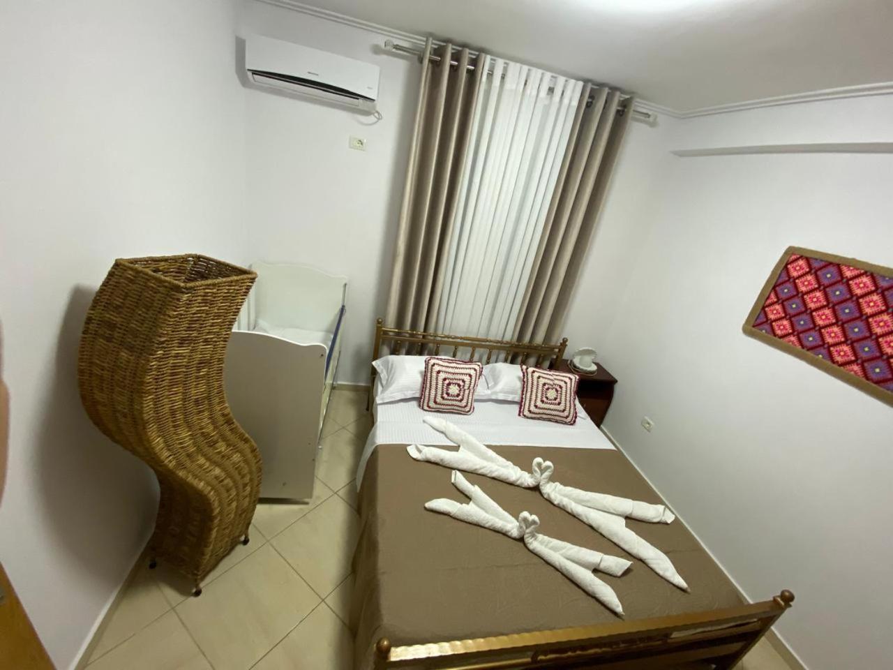 Olive Tree Apartment ซารานเดอ ภายนอก รูปภาพ