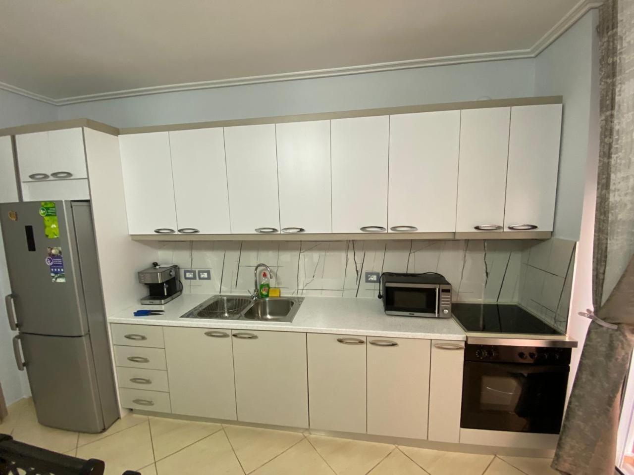 Olive Tree Apartment ซารานเดอ ภายนอก รูปภาพ