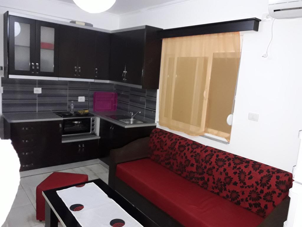 Olive Tree Apartment ซารานเดอ ภายนอก รูปภาพ