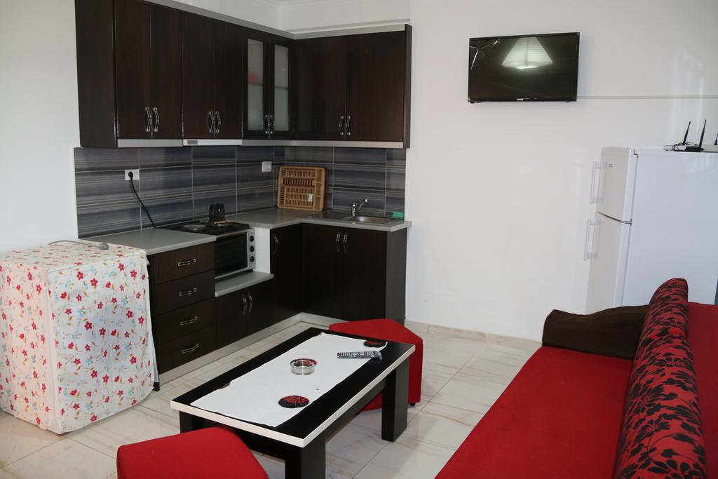 Olive Tree Apartment ซารานเดอ ภายนอก รูปภาพ