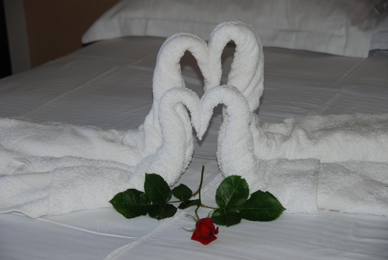 Olive Tree Apartment ซารานเดอ ภายนอก รูปภาพ