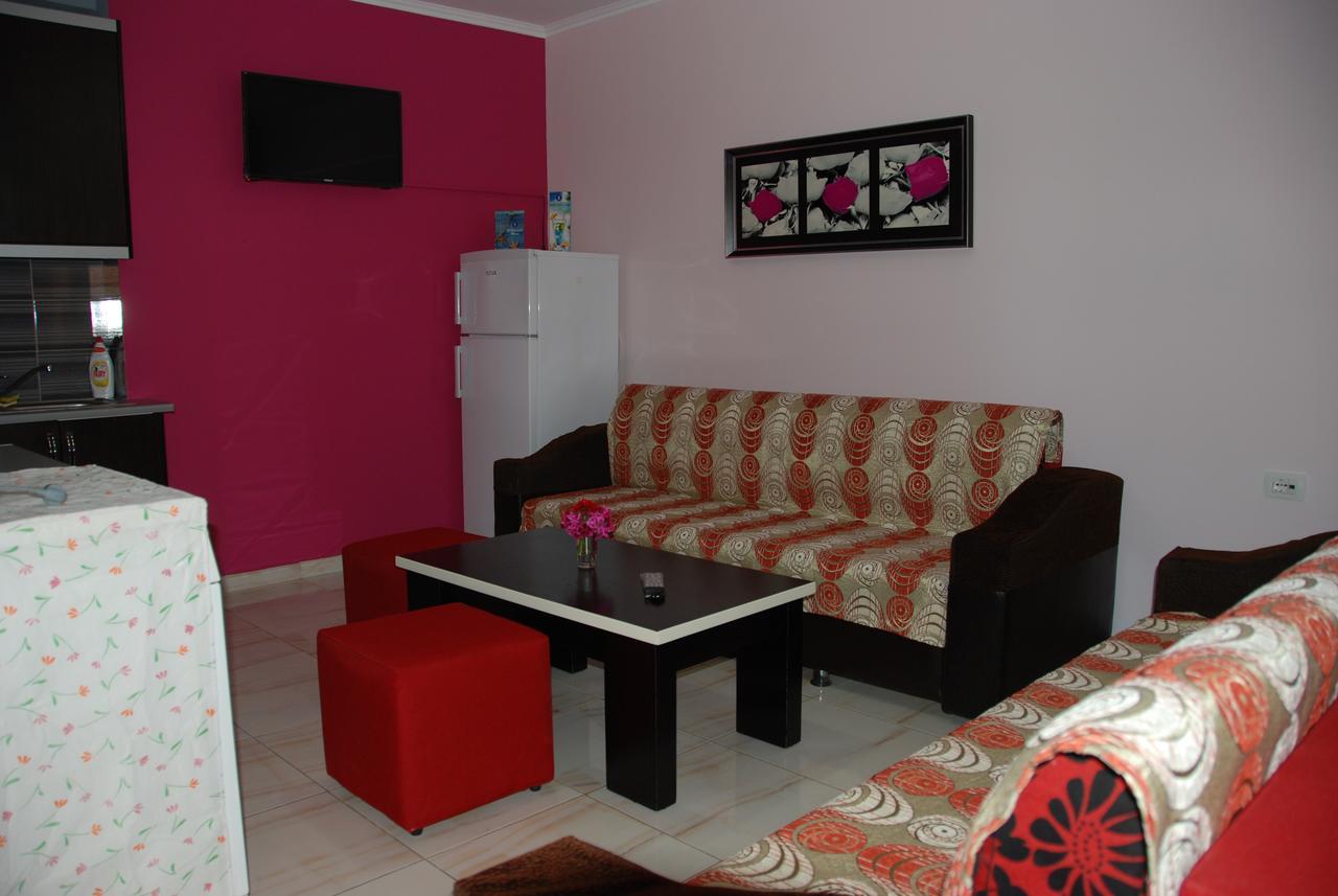 Olive Tree Apartment ซารานเดอ ภายนอก รูปภาพ