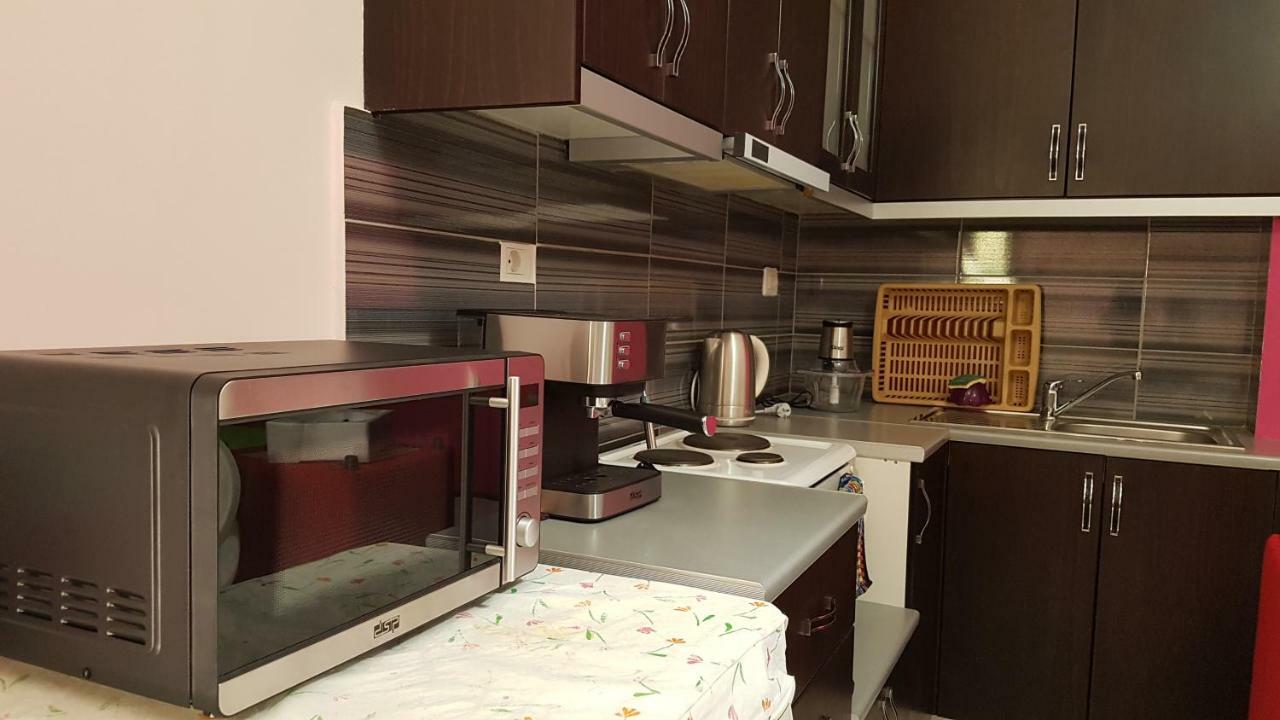 Olive Tree Apartment ซารานเดอ ภายนอก รูปภาพ